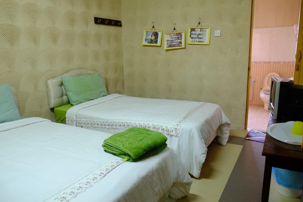 Apartamento Tnt Novelty House Teluk Intan Habitación foto